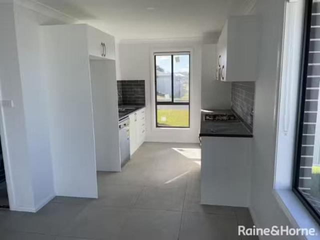 Cheap 2/32 Mustang Close, TAMWORTH Apartment for rent Listed.