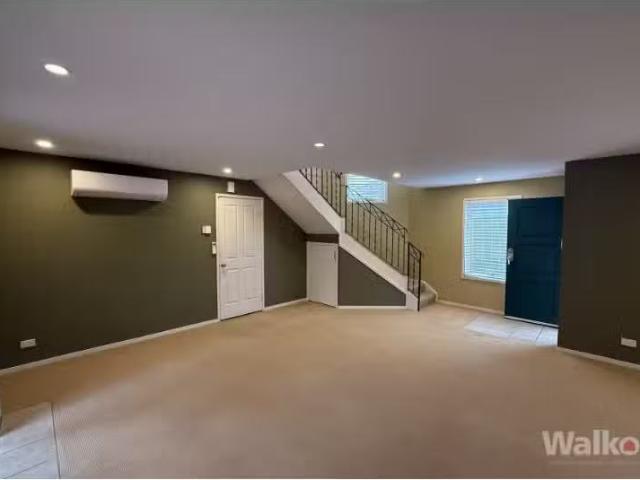 Just in! 2/34 Caldwell Street, Merewether Townhouse for rent.