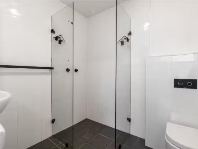 Rental! 2/35 Staff Street, Wollongong Apartment for rent List.