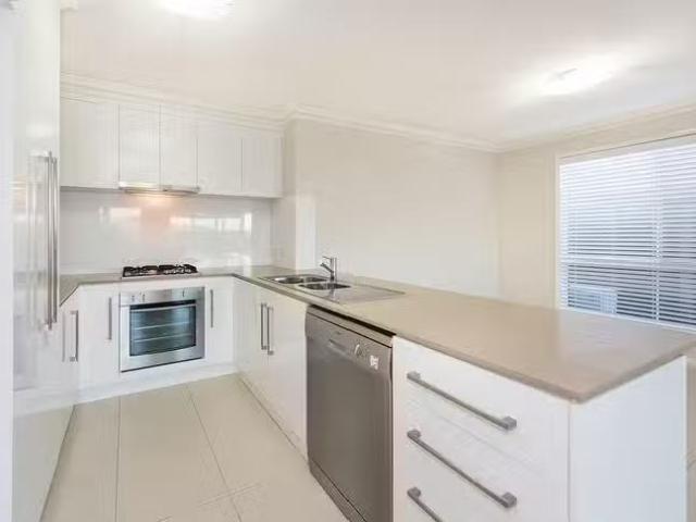 Rental! 2/35 Sweeney Street, Kearneys Spring, QLD 4350