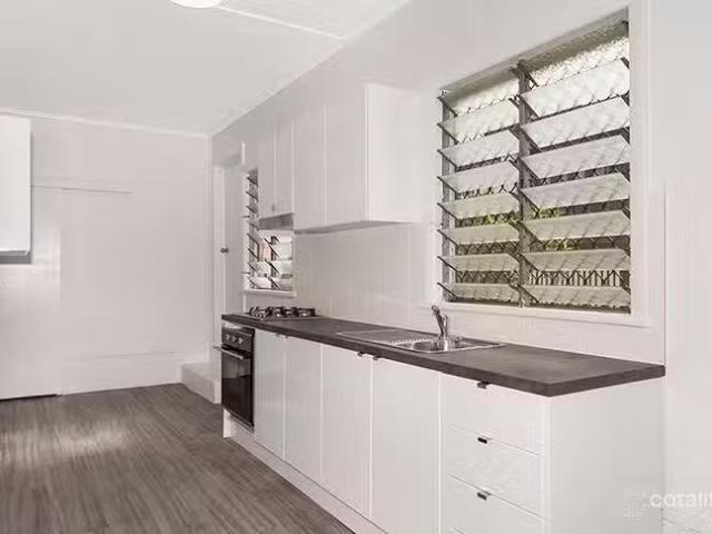 For Rent! 2/36 Armstrong Street, Hermit Park, QLD 4812