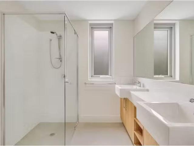 Just in! 2/36 Dry Dock Road, TWEED HEADS SOUTH Apartment for r.
