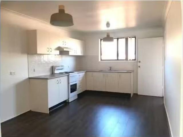 Rental! 2/39 Currawong Street, Ingleburn Apartment for rent L.