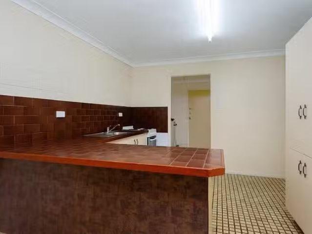 Deal! 2/39 Hasson Street, Kirwan, QLD 4817