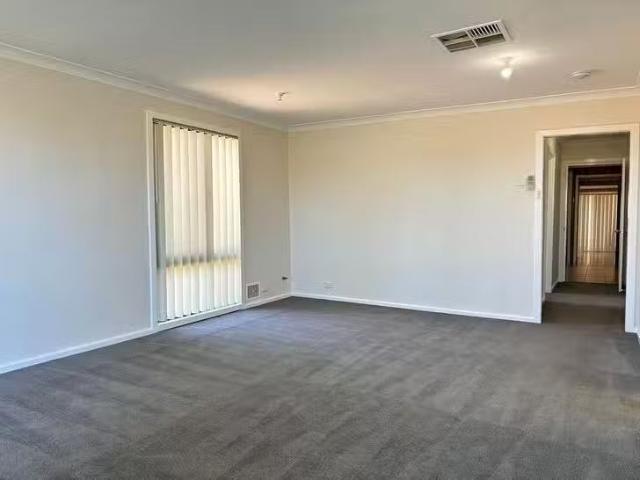 For Rent! 27 Wittenoom Street, Boulder, WA 6432
