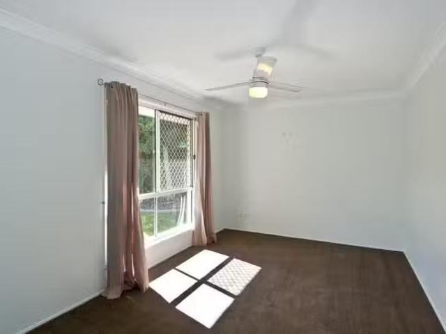 Cozy 2/7 Carlton Close, Bethania, QLD 4205