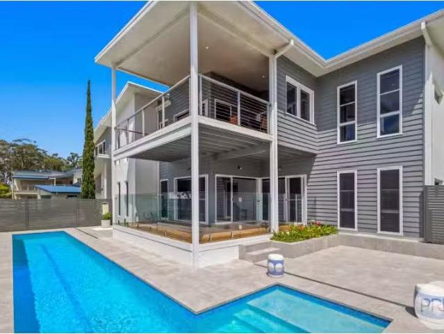 Rental! 27 Mooring Avenue, CORLETTE House for rent Listed by.