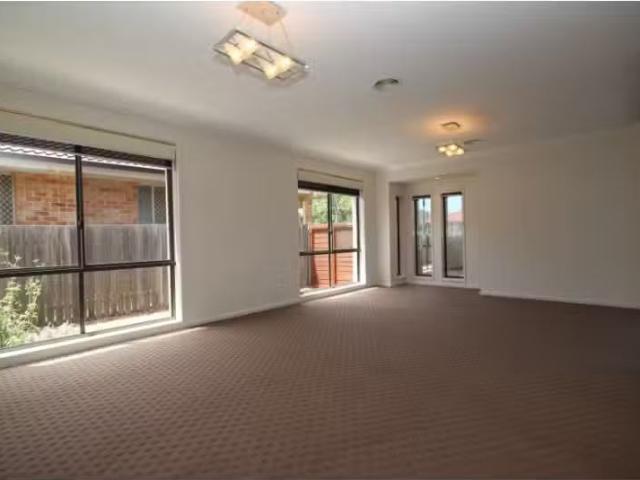 Rental! 27 Nimbera Street, HARRISON House for rent Listed by.