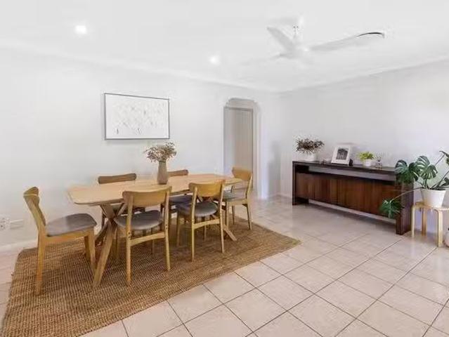 Unique 27 Riflebird Avenue, Aroona, QLD 4551