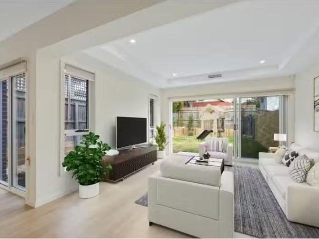 For Rent! 27A Hope Street, Seaforth Apartment for rent Listed.