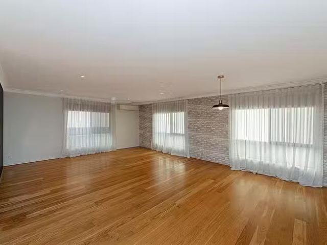 For Rent! 27A Palmerston Street, St James, WA 6102