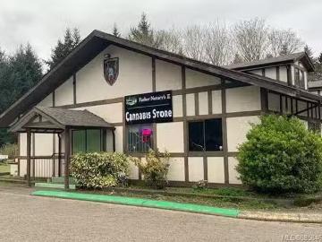 Cozy 2414B Island Hwy East, Nanoose Bay, BC, V9P 9E2 house f.