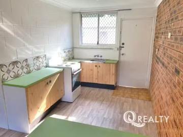 Charming 2/42 Defiance Road, Logan Central, QLD 4114