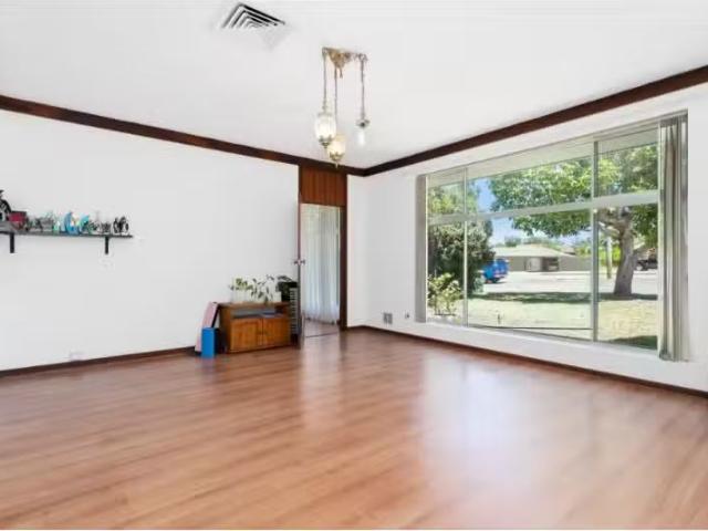 Nice 246 Riseley Street, BOORAGOON House for rent Listed by A.