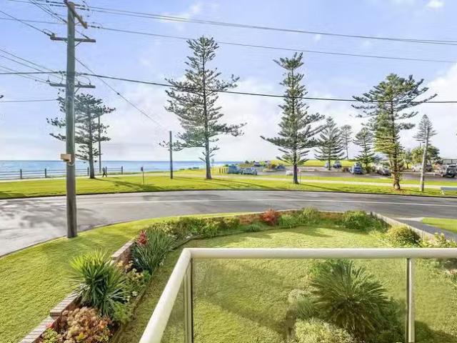 For Rent! 24 Trinity Row, Bulli, NSW 2516
