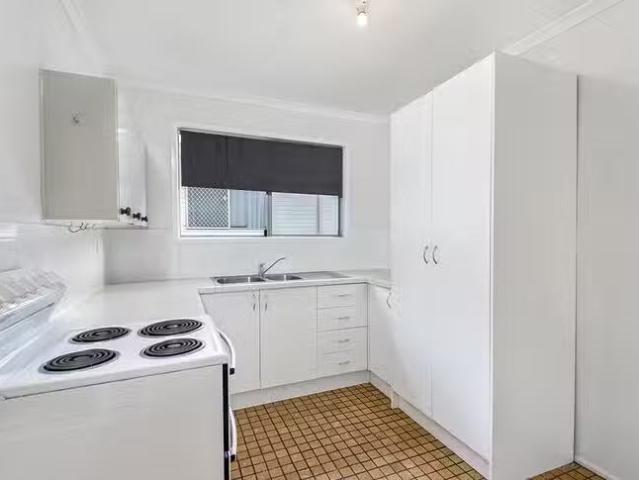 Unique 24 Casius Street, Woodridge, QLD 4114