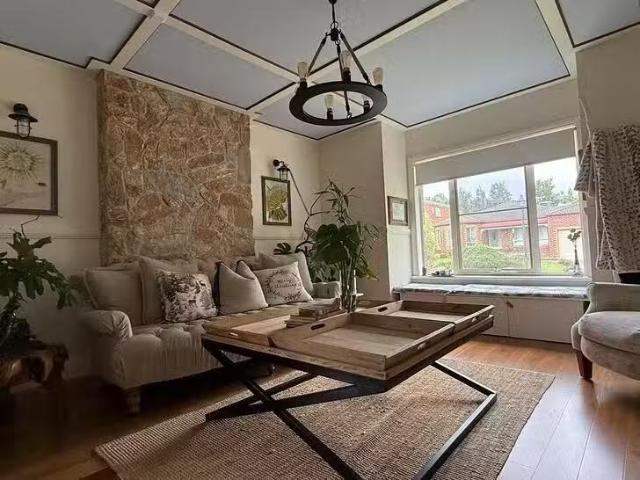 Nice 24 County Terrace, Croydon Hills, VIC 3136