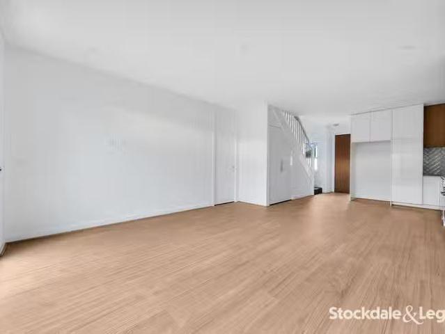 Rental! 2/4 Orr Court, Laverton, VIC 3028