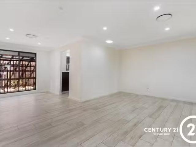 New 24 Rossetti Street, Wetherill Park House for rent Listed.