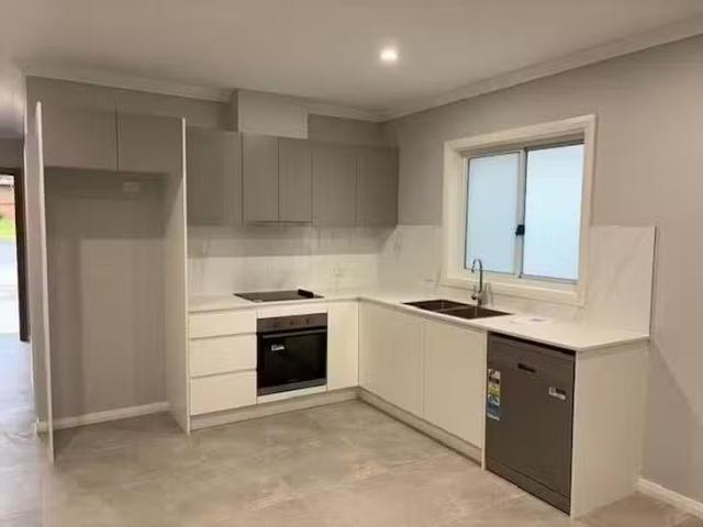 Just in! 24A Lorikeet Crescent, Green Valley, NSW 2168