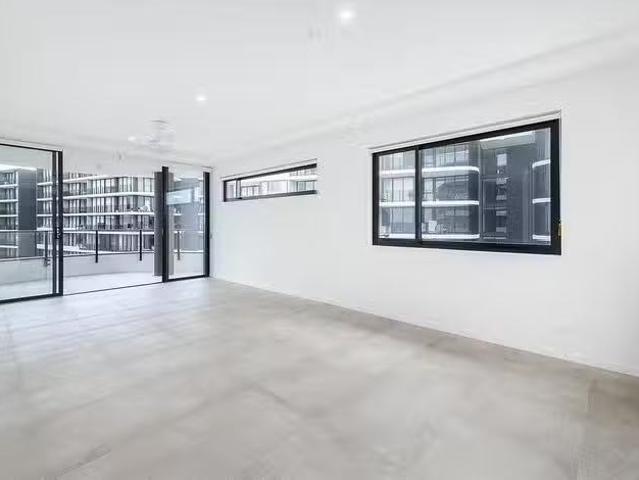Deal! 2511/10 Sickle Avenue, Hope Island, QLD 4212