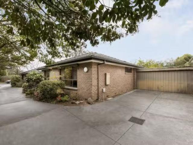 Cheap 2/55 Carween Avenue, Mitcham VIC 3132 Unit Auction
