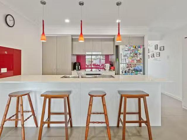 Unique 25 Tranquil Drive, Wondunna, QLD 4655