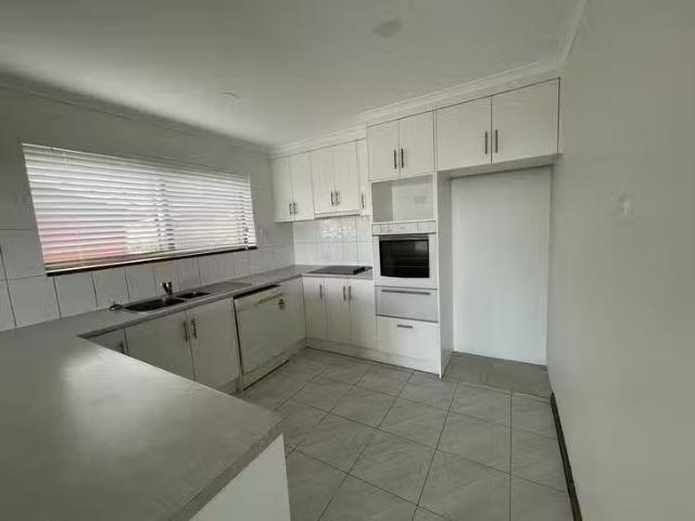 Cozy 25 Walker Crescent, Whyalla, SA 5600