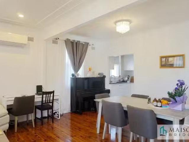 Nice 25 Bennetts Road East, Dundas, NSW 2117