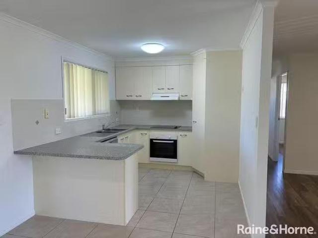 Deal! 25 Bunya Court, Eli Waters, QLD 4655