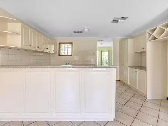 Cheap 2/5 Goodwin Circuit, Golden Grove, SA 5125