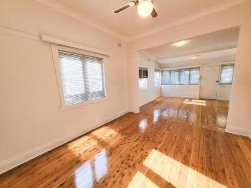 Cheap 25 Indiana Avenue, Belfield, NSW 2191
