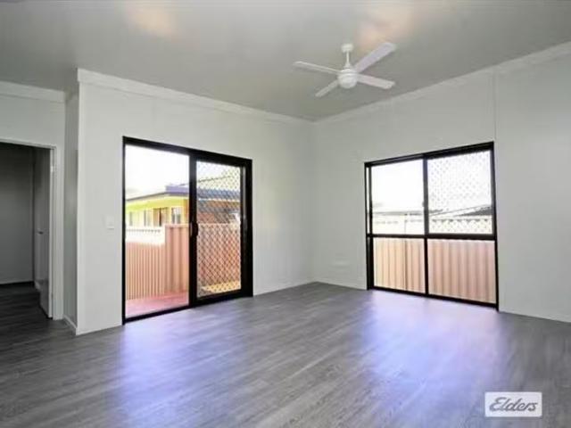 Charming 2/5 Leawarra Drive, Loganholme, QLD 4129
