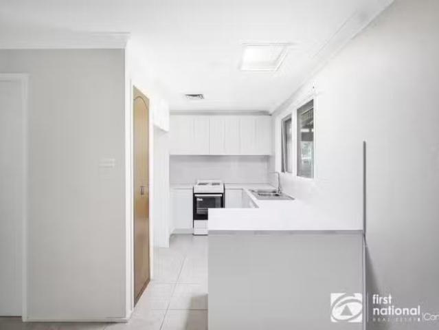 Charming 25 Macquarie Rd, Wilberforce NSW 2756