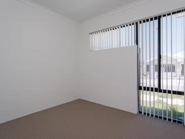Nice 25 Paddle Way, Yanchep, WA 6035