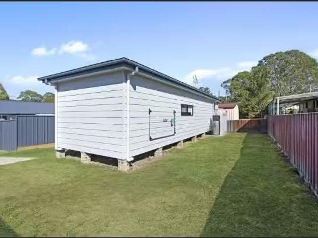 Nice 25A Primrose St, Booragul Apartment for rent Listed by L.