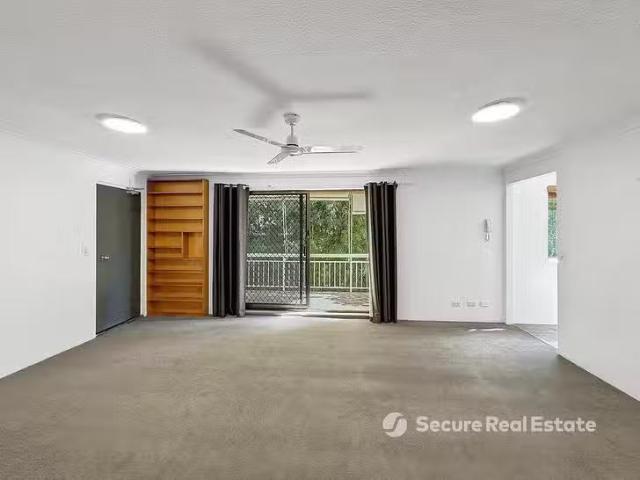 Charming 2/61 Depper Street, St Lucia, QLD 4067