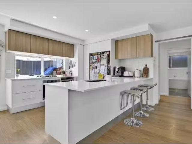Charming 263a Dalton Street, Orange House for rent Listed by.