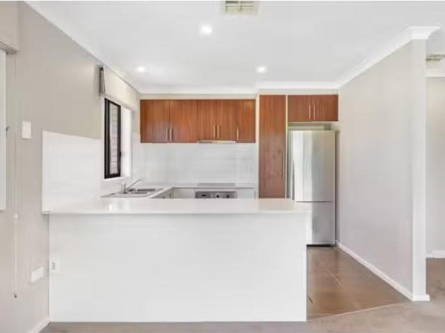 Deal! 2/69 Bannen Lane, Gungahlin Apartment for rent Listed b.