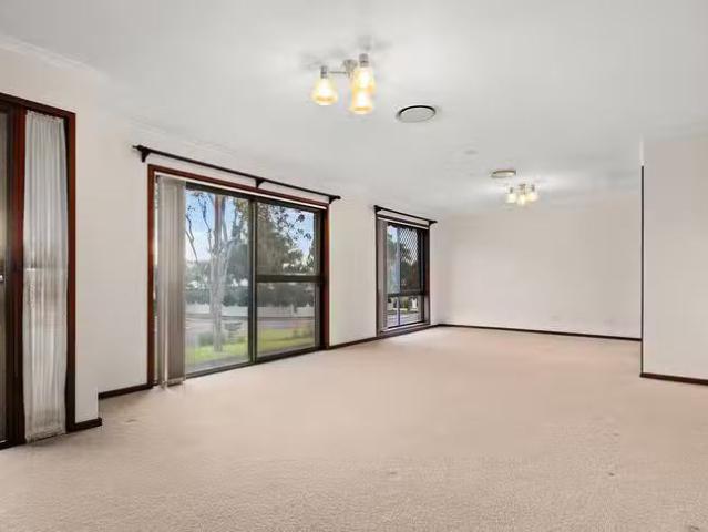 Cheap 26 Mimosa Avenue, Saratoga, NSW 2251