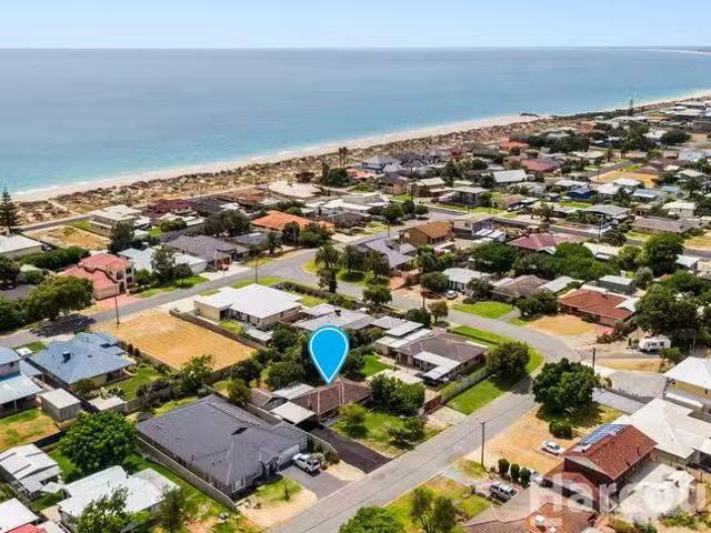Deal! 26 Nestor Way, SILVER SANDS, WA 6210 House for Rent