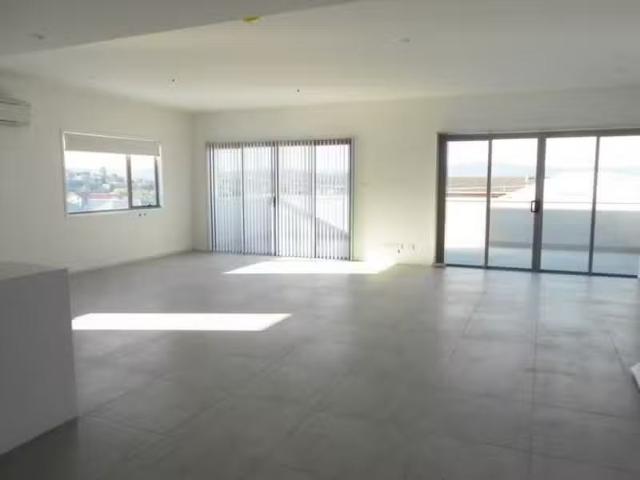 Unique 2/70 Arthur Street, WEST HOBART Apartment for rent Lis.