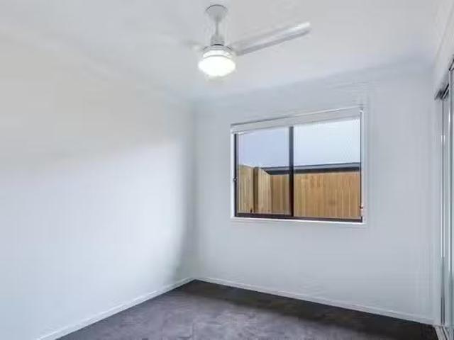 Just in! 2/73 East Beaumont Road, Park Ridge, QLD 4125