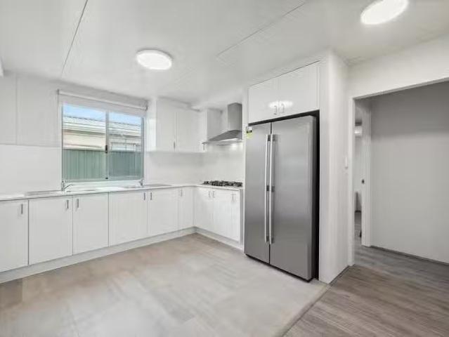 Cheap 274 Fulham Street, Cloverdale, WA 6105