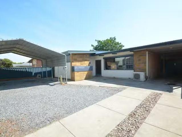 Cozy 285 Victoria Road, Largs North, SA 5016