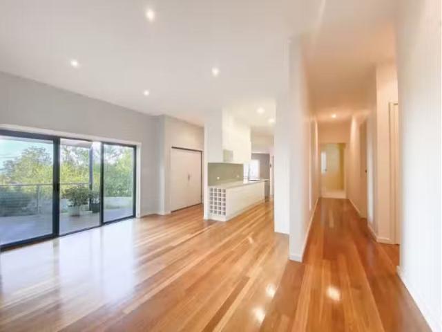 New 28 Wollomi Avenue, NELSON BAY House for rent Listed by Ph.