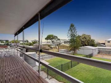 Deal! 28 Aldam Avenue, Aldinga Beach, SA 5173