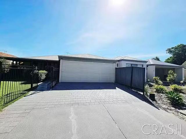 Cheap 28 Burkett Terrace, Bertram, WA 6167