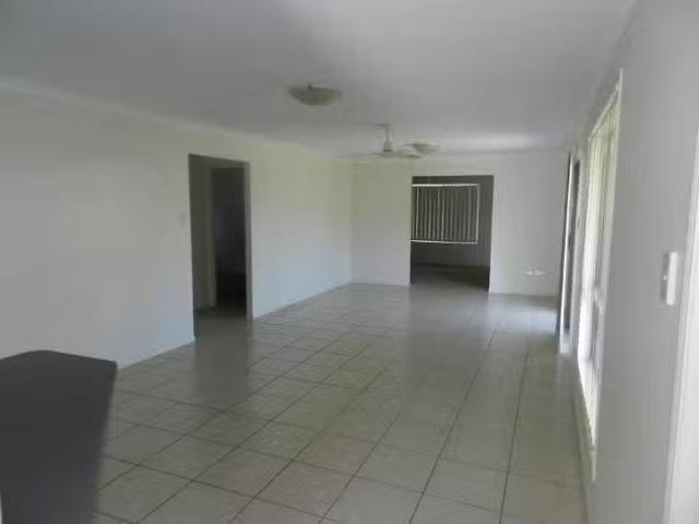 Rental! 28 Cavella Drive, Glen Eden, QLD 4680