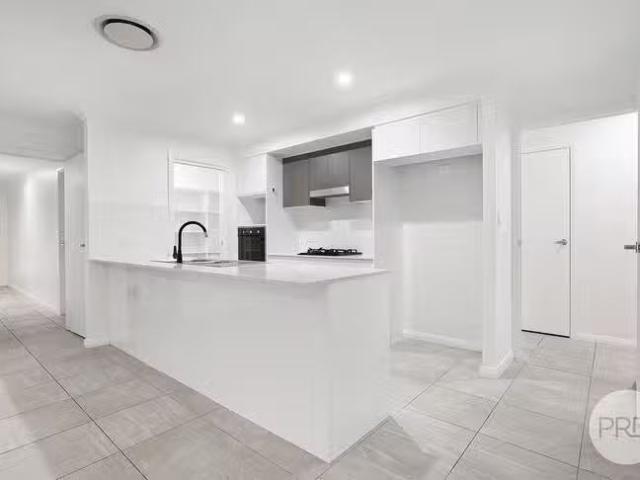 Cozy 28 Gilbert Drive, Westdale, NSW 2340